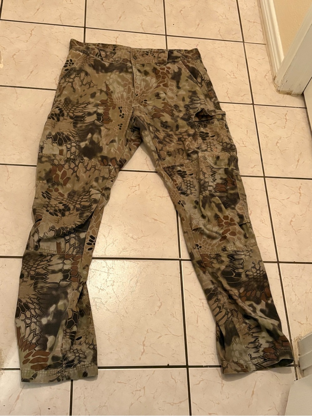 Men's Tactical Cargo Pants - Camo Brown